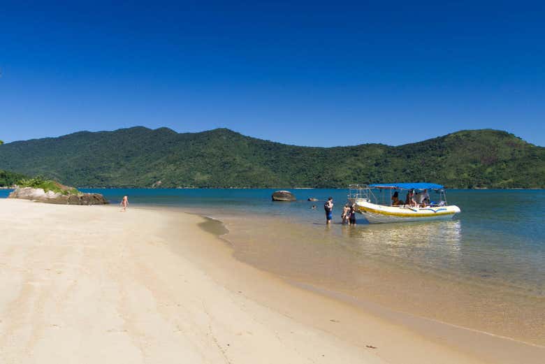 Desfrutando das paisagens de Saco do Mamanguá