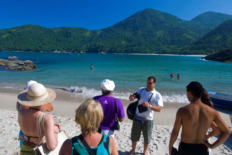 Visitando as praias de Trindade