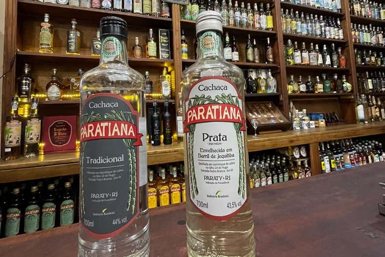 Você poderá saborear vários tipos de cachaça!