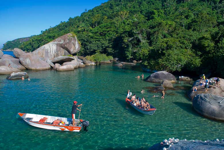 Paisagens das praias de Trindade