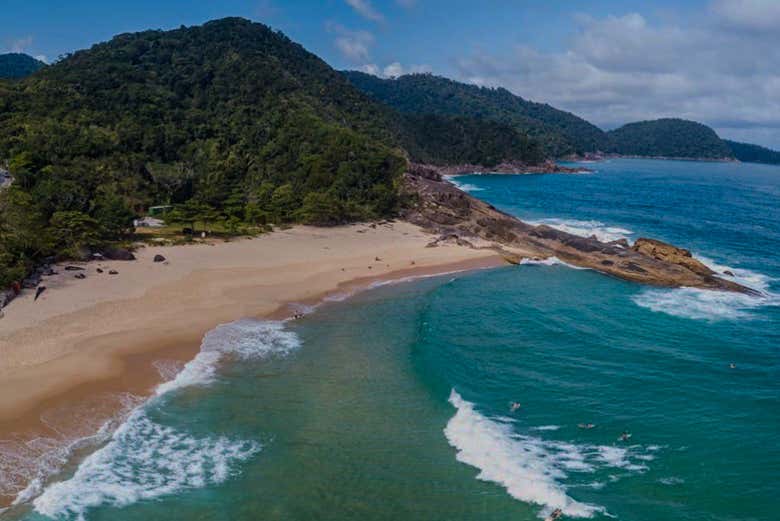 Você sentirá a areia fina nos seus pés