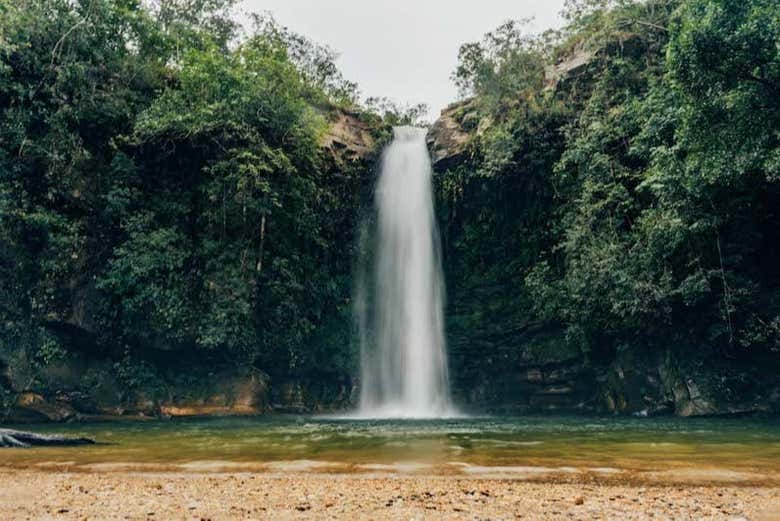 Apreciando a cachoeira do Abade