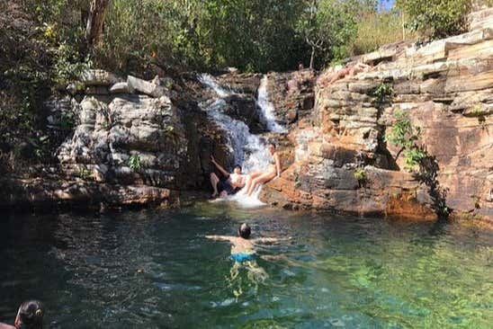 Un tuffo nella piscina naturale della cascata Paraíso