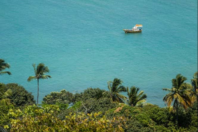 Barco no mar