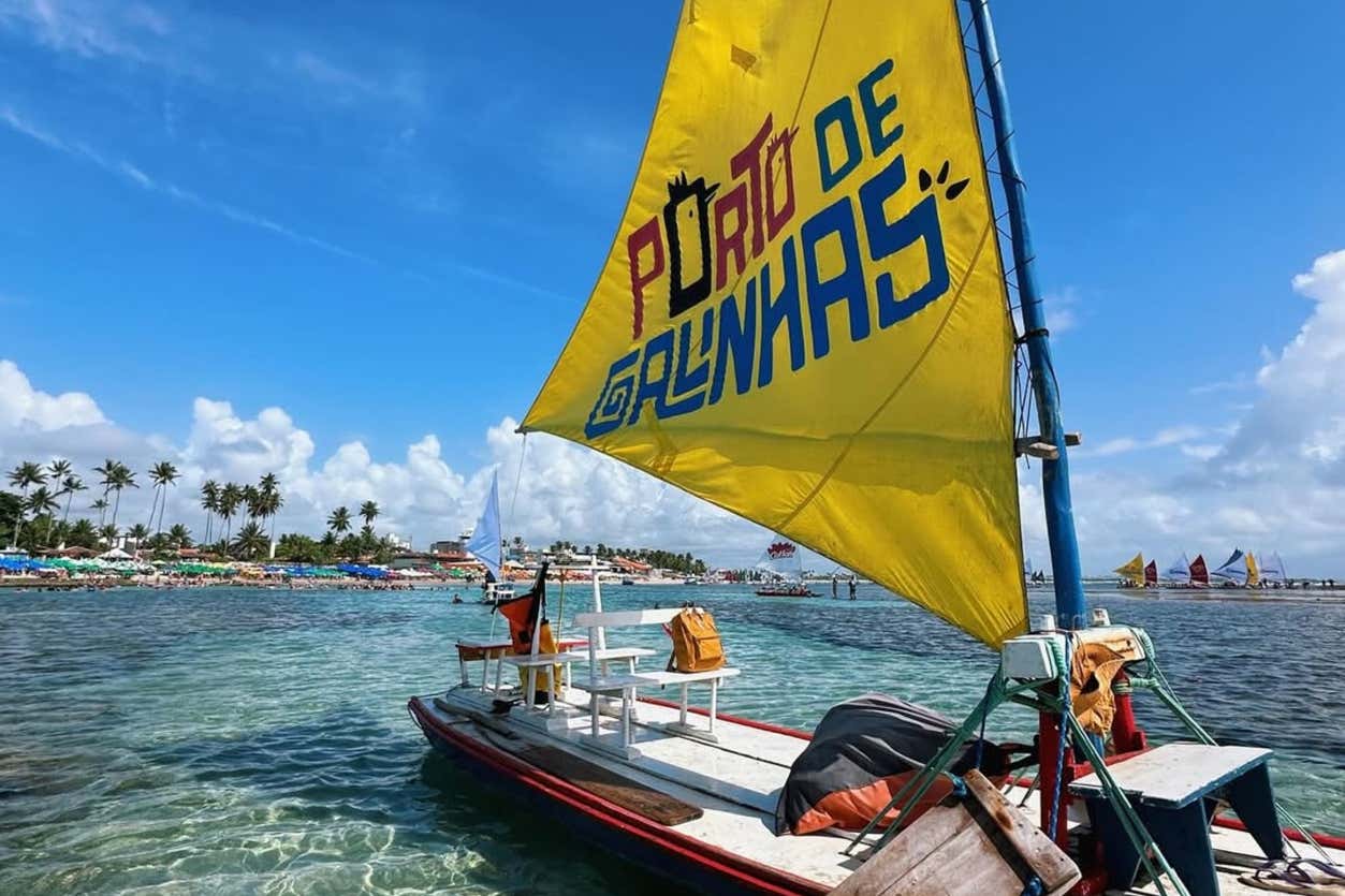 1. Passeio de Jangada pelas Piscinas Naturais