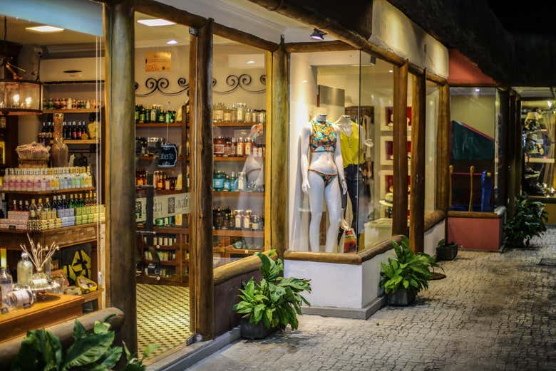 Uma das lojas de Arraial d'Ajuda