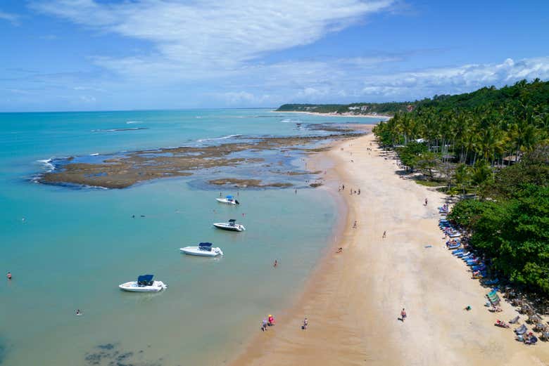 Barcos na costa de Porto Seguro