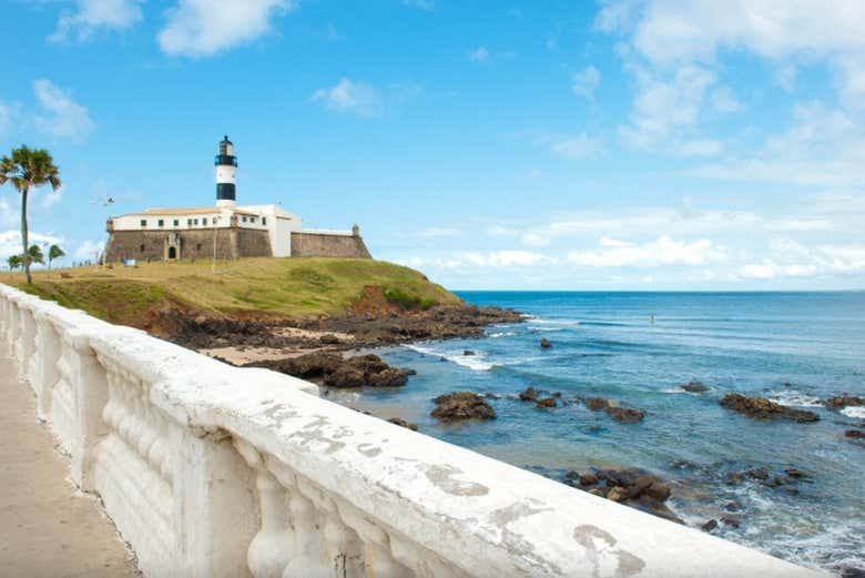 Vista al Faro da Barra