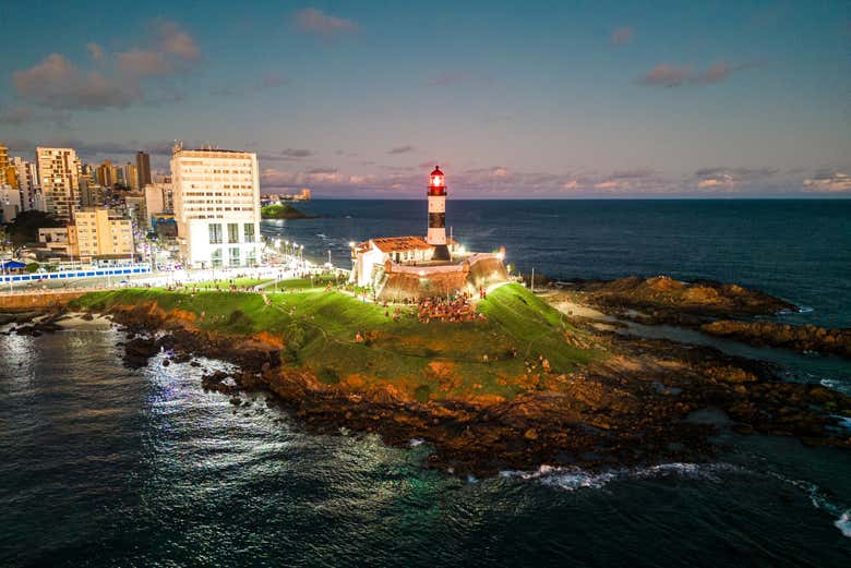 Vista al Faro da Barra