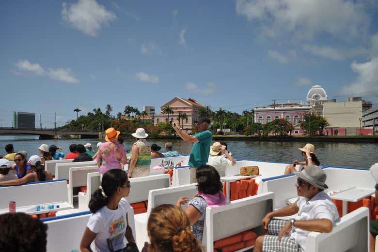 Tirando fotos do catamarã