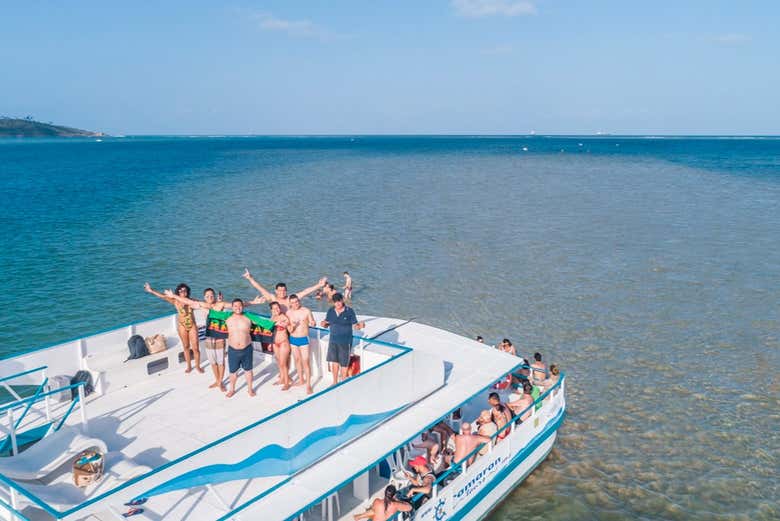 Passeio de catamarã