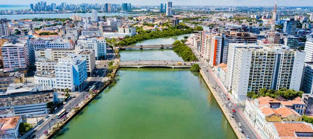 Passeio de catamarã pelo rio Capibaribe