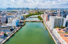 Passeio de catamarã pelo rio Capibaribe