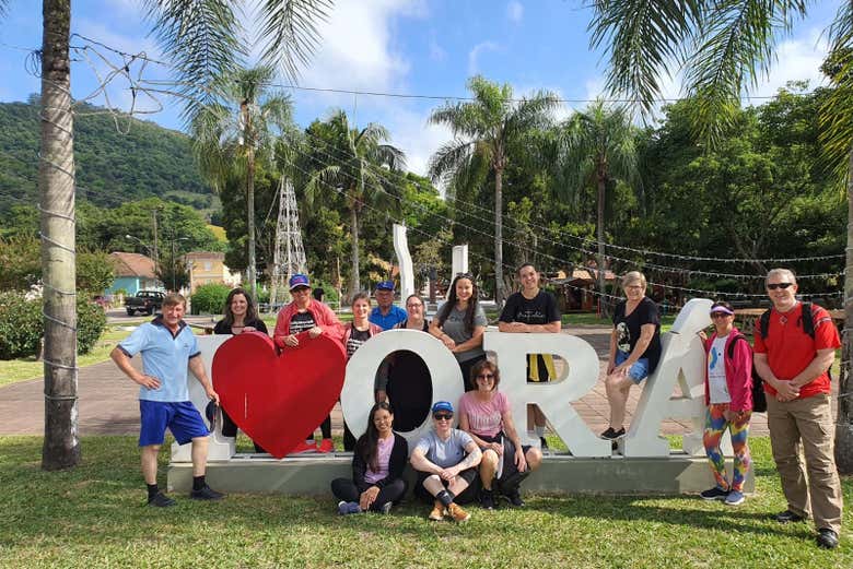 Una foto con la scritta di Ivorá