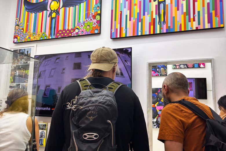 Vous découvrirez l'art de la favela de Rocinha