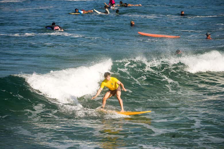 Surfando uma onda
