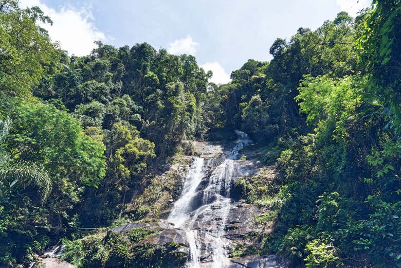 Una cascada en Tunay