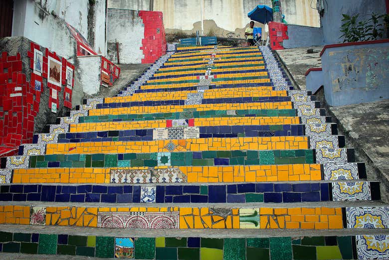 Escadaria Selarón, con miles de azulejos