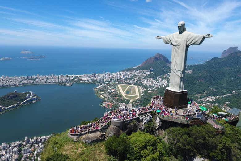 Vista aérea del Cristo Redentor de Río de Janeiro