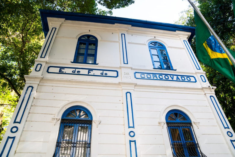 O passeio turístico mais antiga do país tem início na estação do