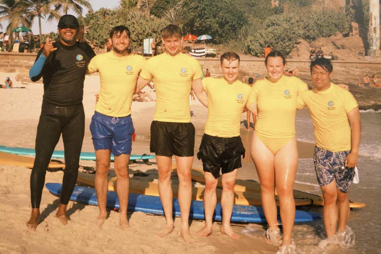 Momento da foto após a aula de surfe no Rio!