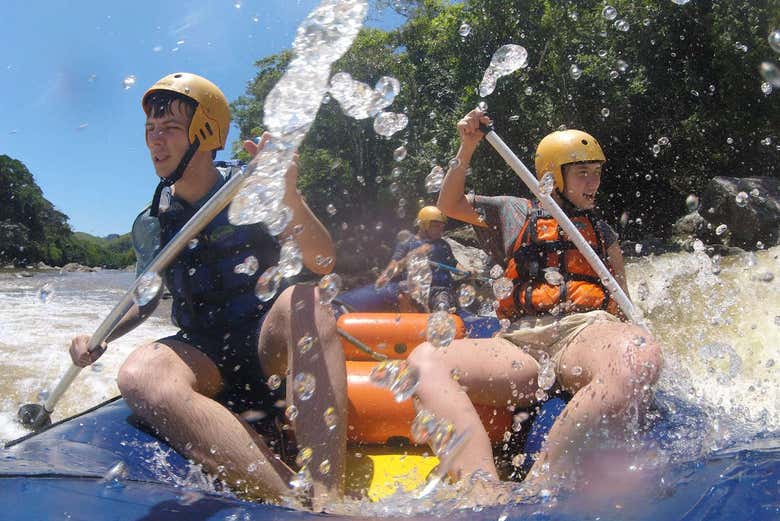 Rafting en el río