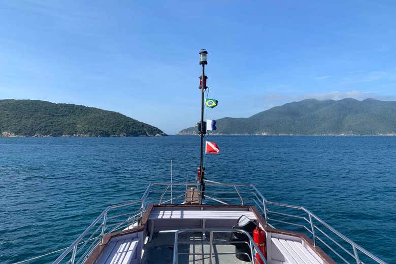 Embarcação para o mergulho