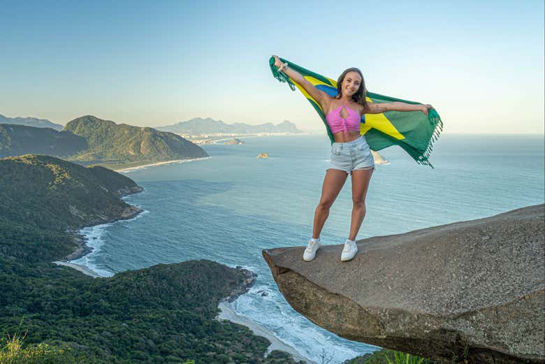 Disfrutando de las vistas en la Pedra do Telégrafo