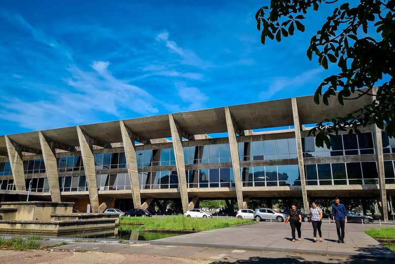 Fachada del Museo de Arte Moderno