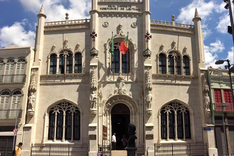 Fachada do Real Gabinete