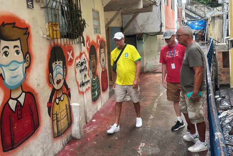 Un recorrido por la historia y el arte urbano de la comunidad