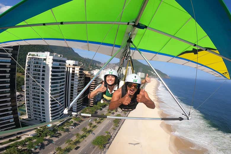 Sobrevoando as praias do Rio
