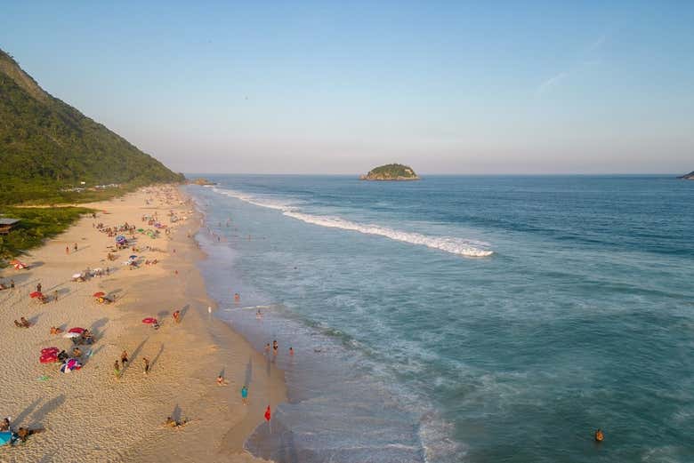 Desconexión total en la playa de Grumari