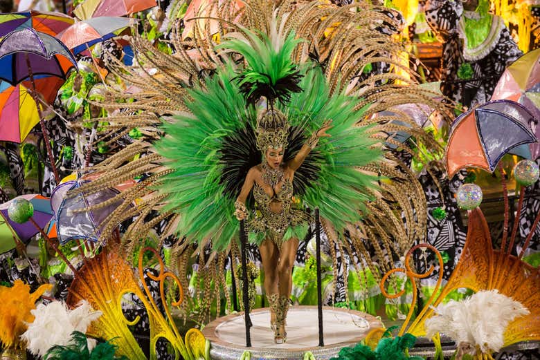 Sambista no carnaval