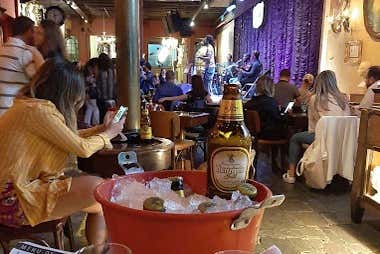 Disfrutando del show en Rio Scenarium