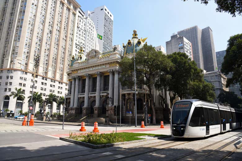 Cinelândia y el Teatro Municipal al fondo