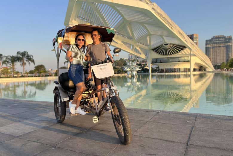 Stop in different places in the city