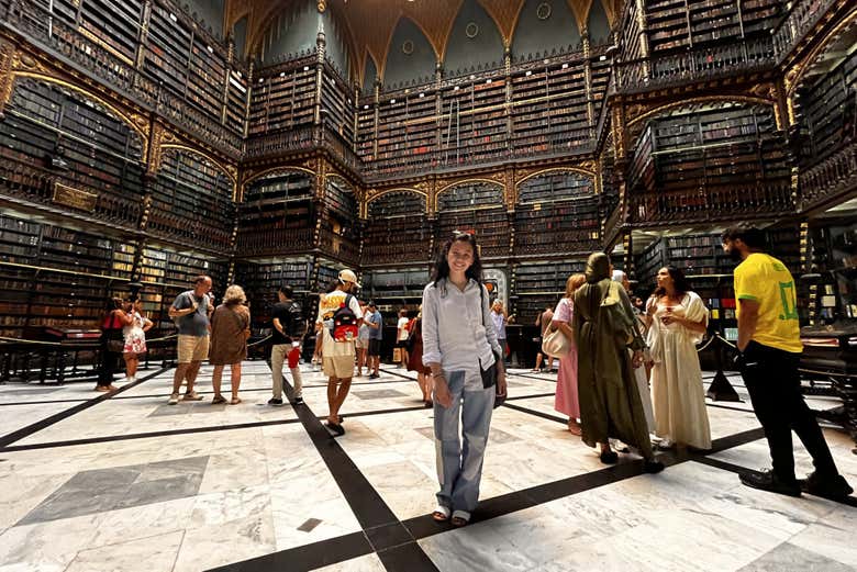 See the Royal Portuguese Cabinet of Reading