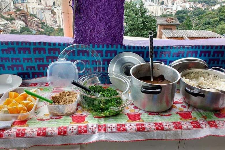 Feijoada preparada para degustar!