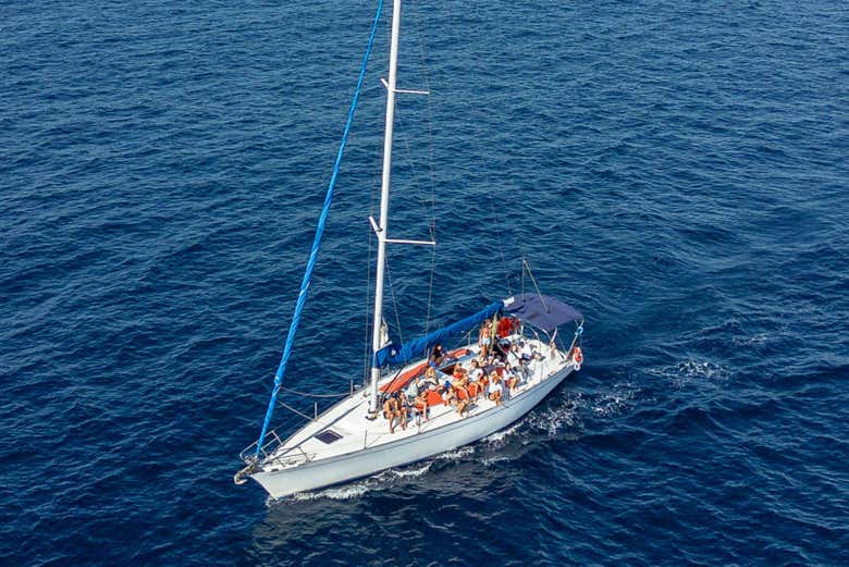 Vista aérea del velero