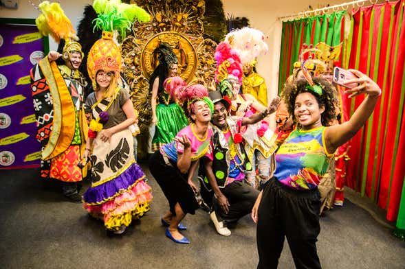 Tour pelos bastidores do carnaval carioca