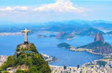 Cristo Redentor en el tren de Corcovado + Tour por Río