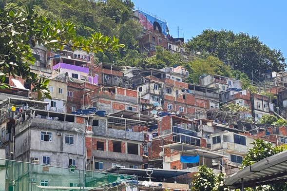 Pavão-Pavãozinho & Cantagalo Tour