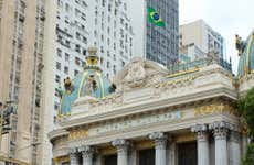 Tour por el Teatro Municipal y la Biblioteca Nacional