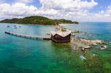 Paseo en barco por las islas de Frades e Itaparica