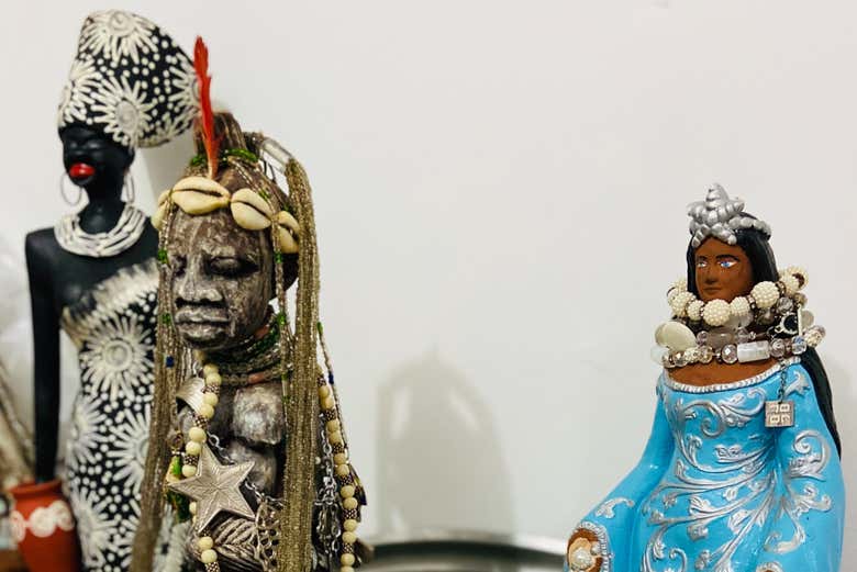 Figures of the Orisha spirits