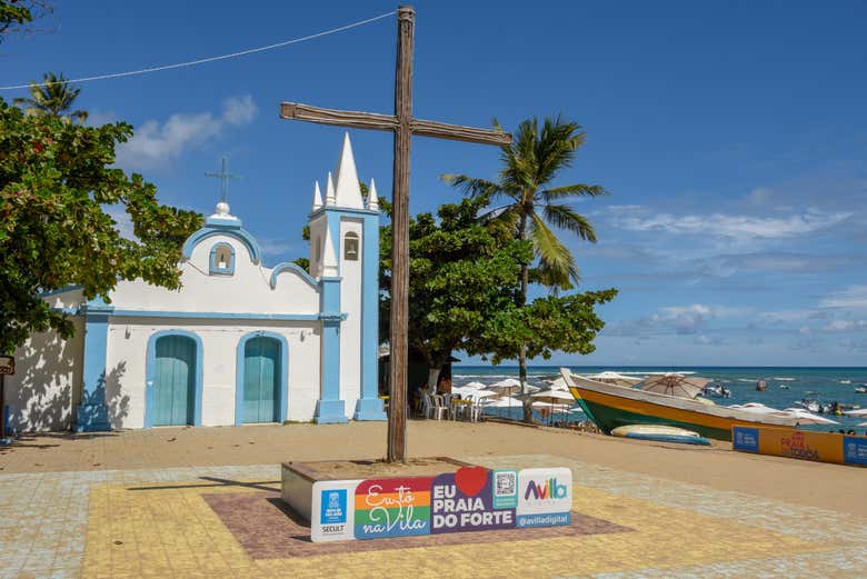 Iglesia colonial de Praia do Forte