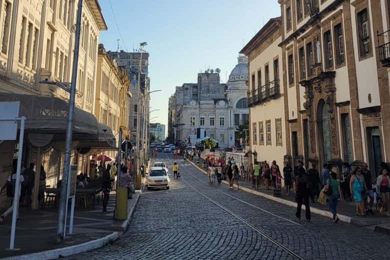 Stroll along iconic streets