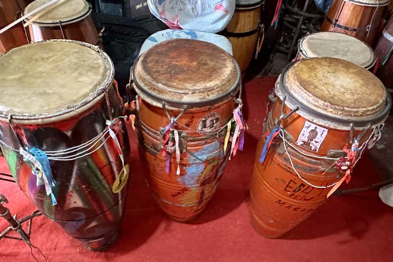 Tre tamburi tipici di Salvador de Bahía
