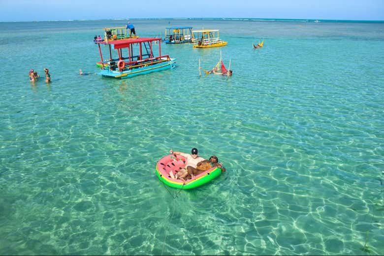 Você poderá se banhar nas belas piscinas naturais